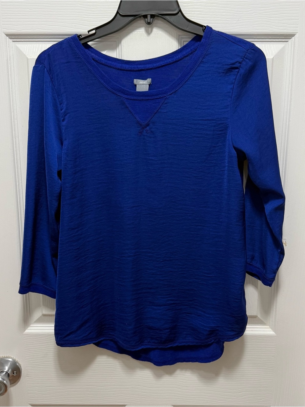Women’s Royal Blue 3/4 Sleeve Scoop Neck Top